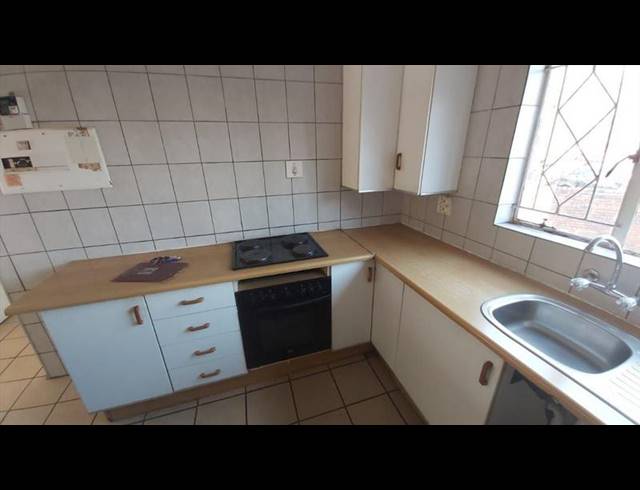 2 BEDROOM APARTMENT FOR SALE IN CROYDON